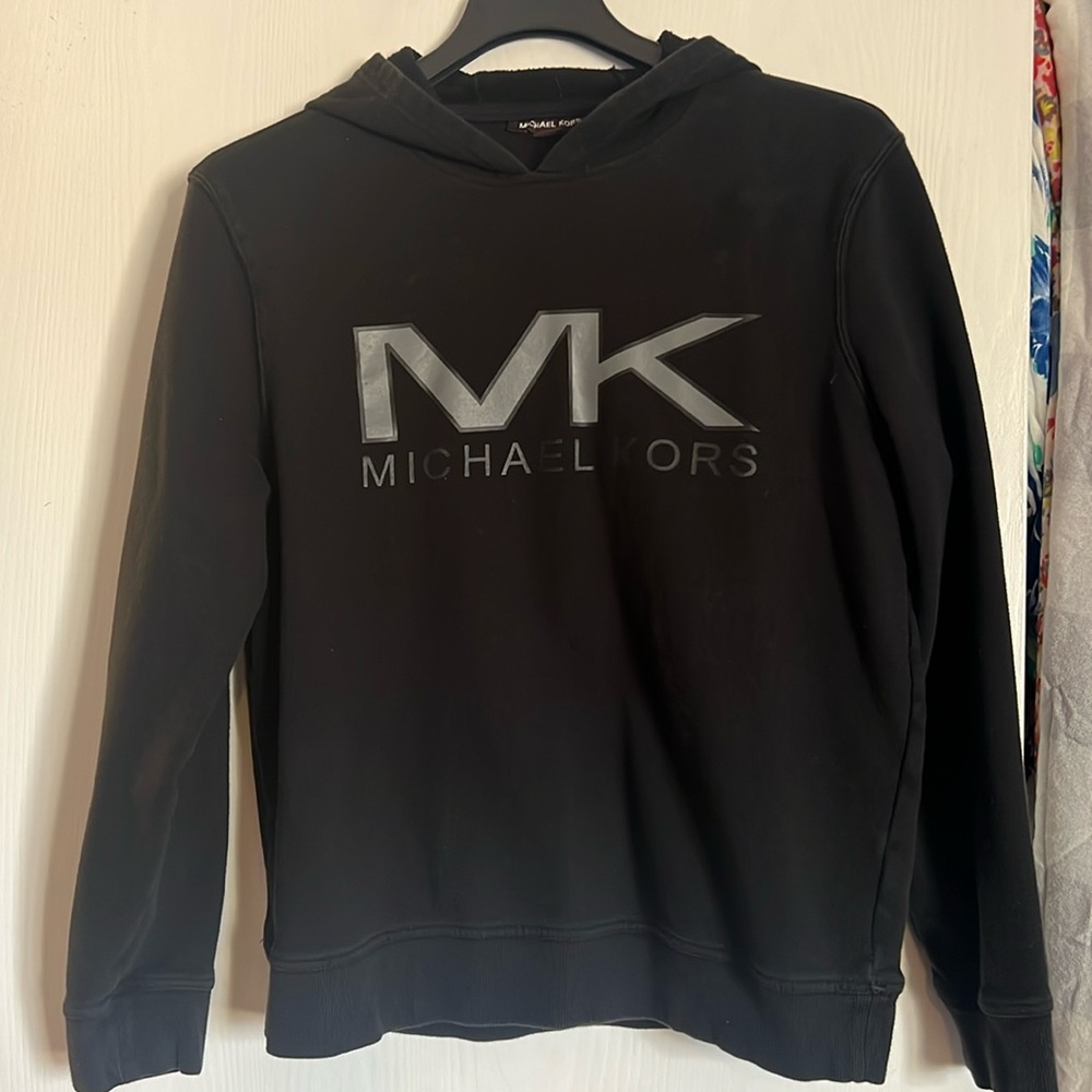 Men’s pullover hoodie